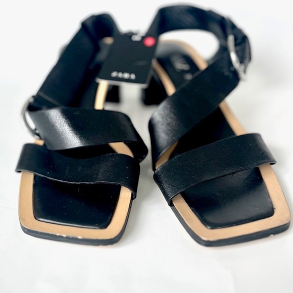 Zara Strapped Leather Sandals with Block Heel & Square Toe NWT - Picture 2 of 7